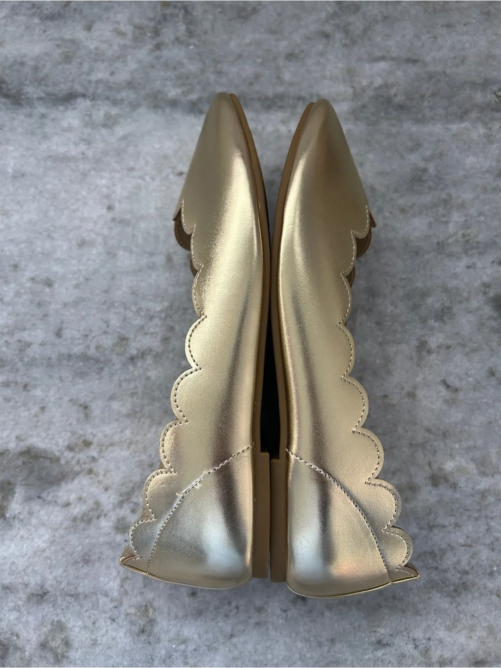 Jessica Simpson Gold Scalloped Ballet Flats Size 4